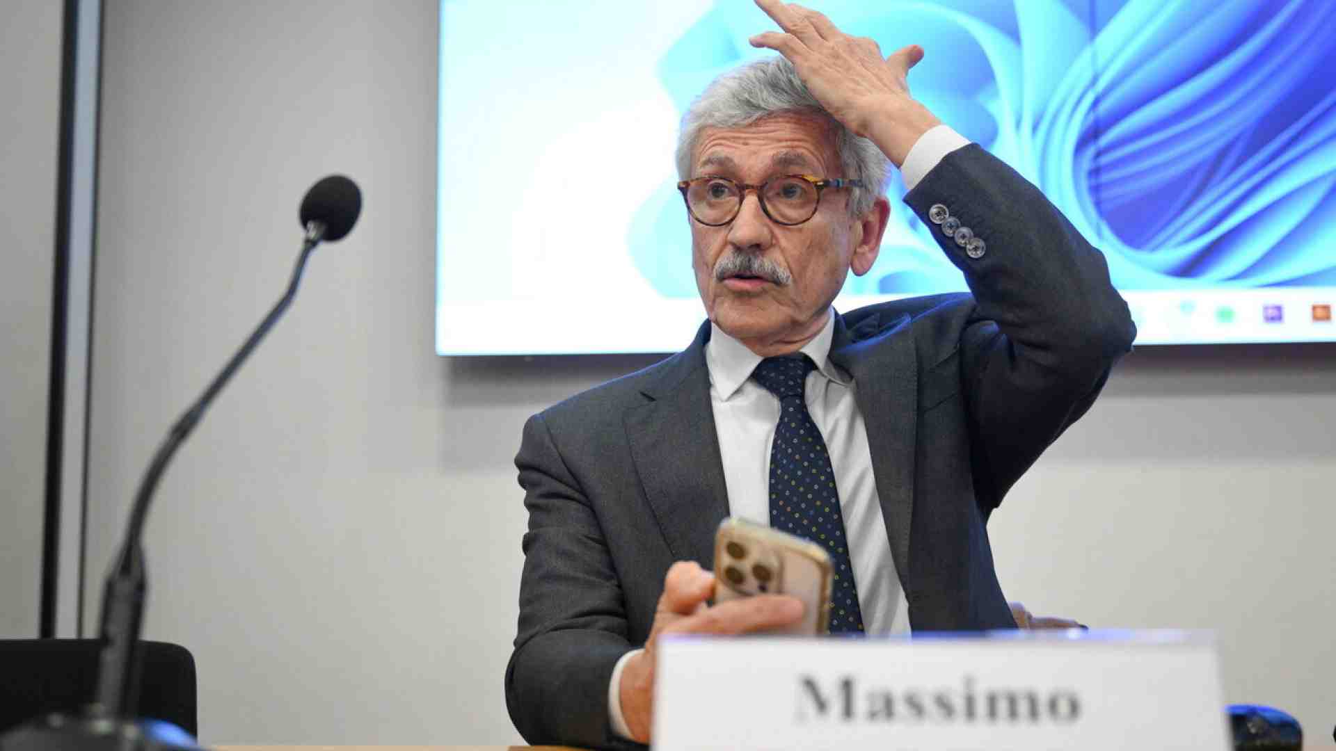 D’Alema in Cina? “Parabola triste”. Viaggio tra gli ex dalemiani