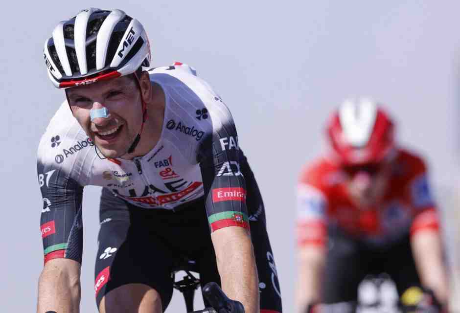 Vuelta 2025 | Miraggi e tentativi di rivolta in cima all'Angliru: vince Almeida