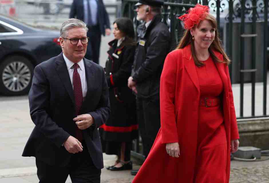 Con il rimpasto, Starmer mette il governo in assetto anti Farage