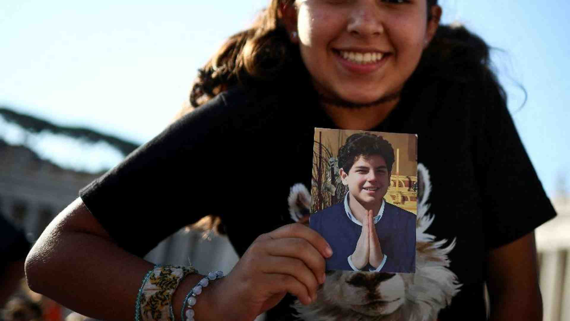 Tra i giovani in festa: «Ecco perché Acutis e Frassati sono i nostri santi»