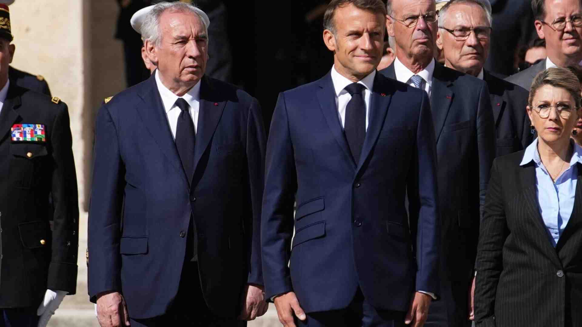 La fine del governo Bayrou in Francia