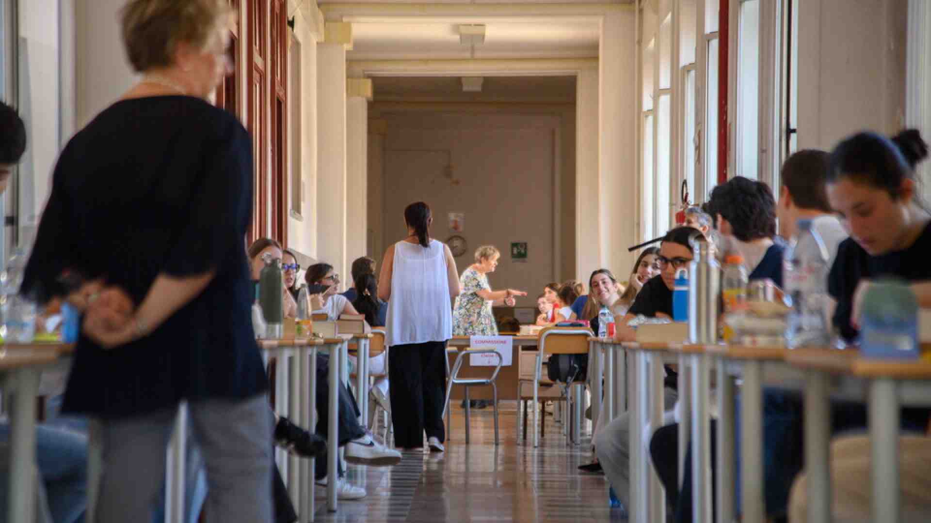 Non siamo tutti uguali. Non è dando sempre voti alti che si coltiva l’eccellenza