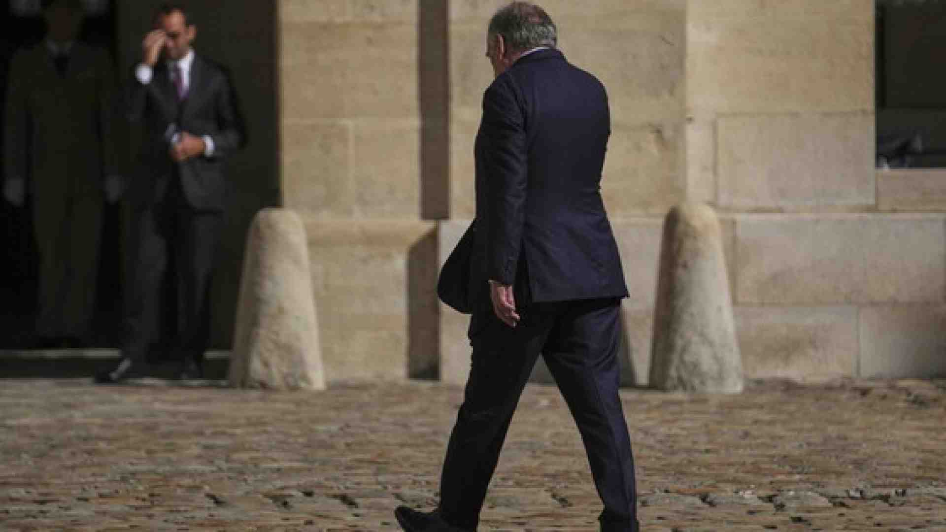 Prima di essere sfiduciato, Bayrou dice la verità ai francesi. I prossimi passi di Macron