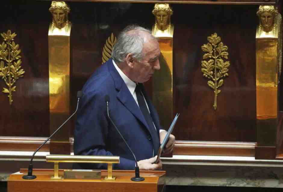 Bayrou non ottiene la fiducia