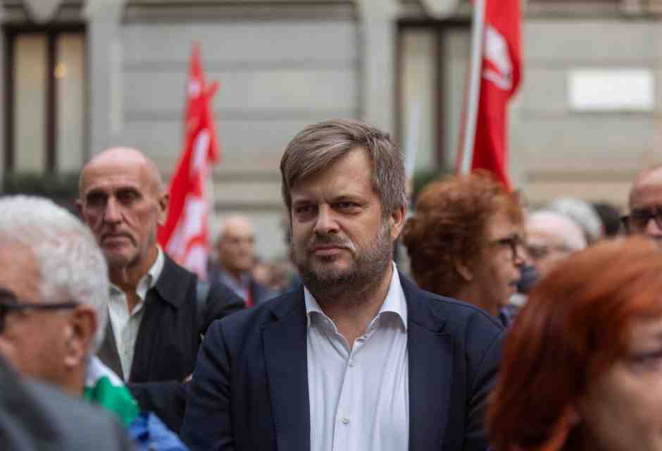 La cattiva idea per un politico di mettere a tacere un libero cittadino che chiede legalità