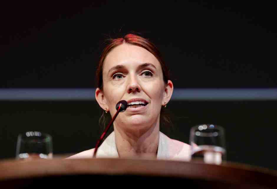 Da dove ripartono i moderati, senza distruggere tutto. Parla Jacinda Ardern