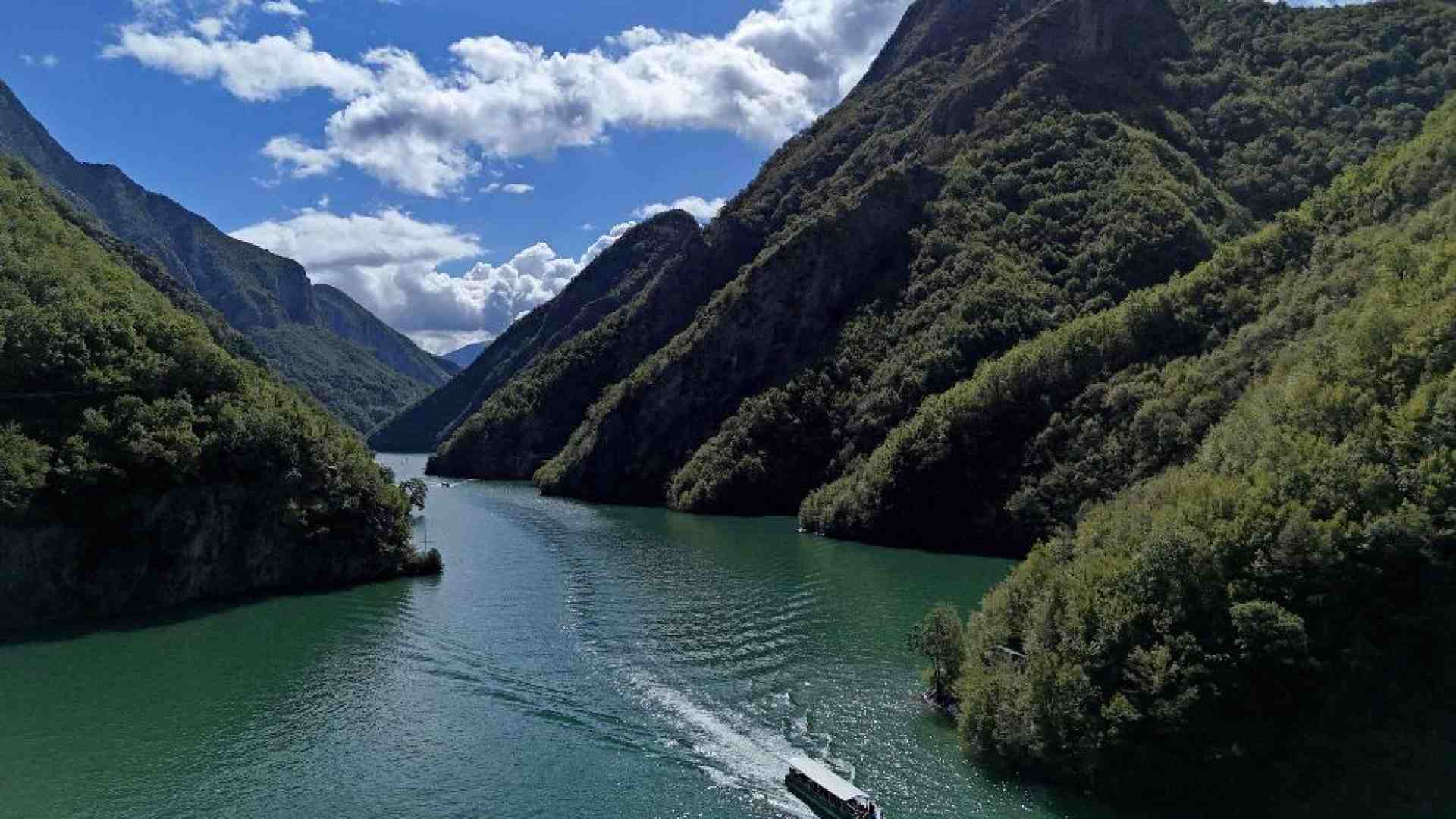 Lo stupore e la bellezza della natura attirano i giovani