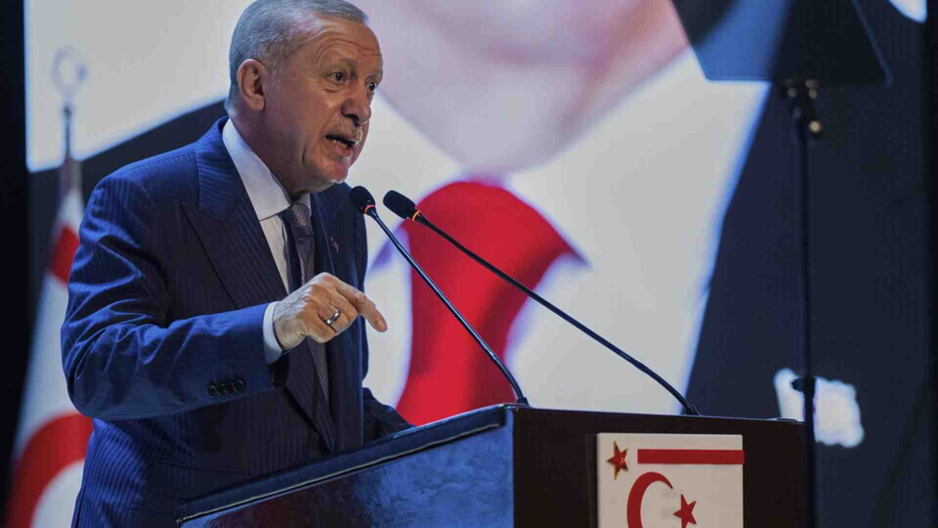 Così Erdogan fa le prove generali di come si sottomette l'opposizione