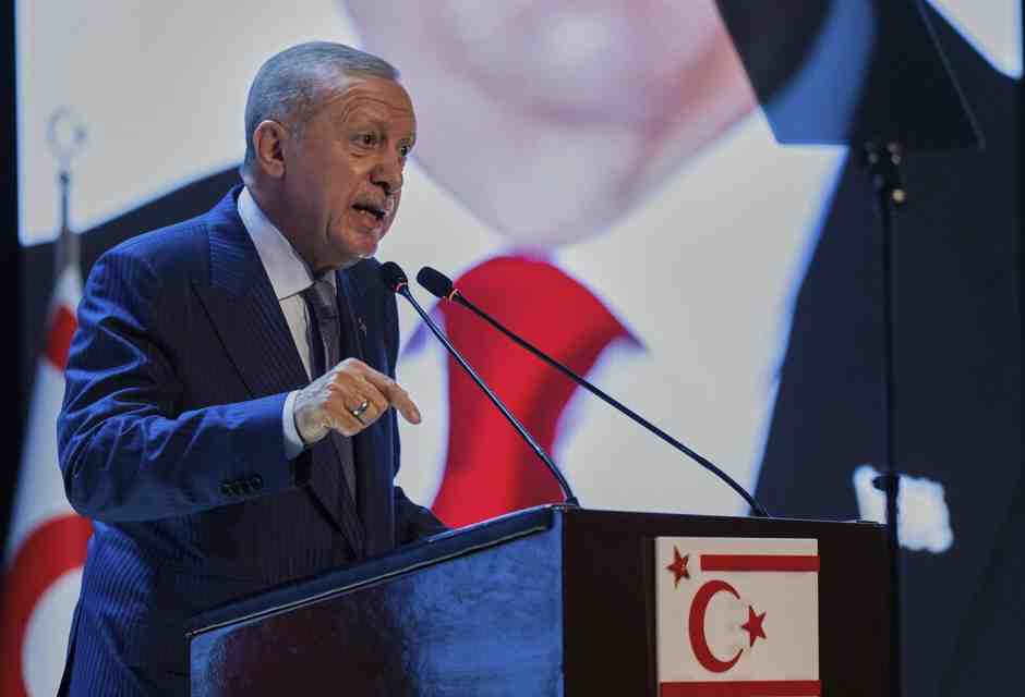 Così Erdogan fa le prove generali di come si sottomette l'opposizione