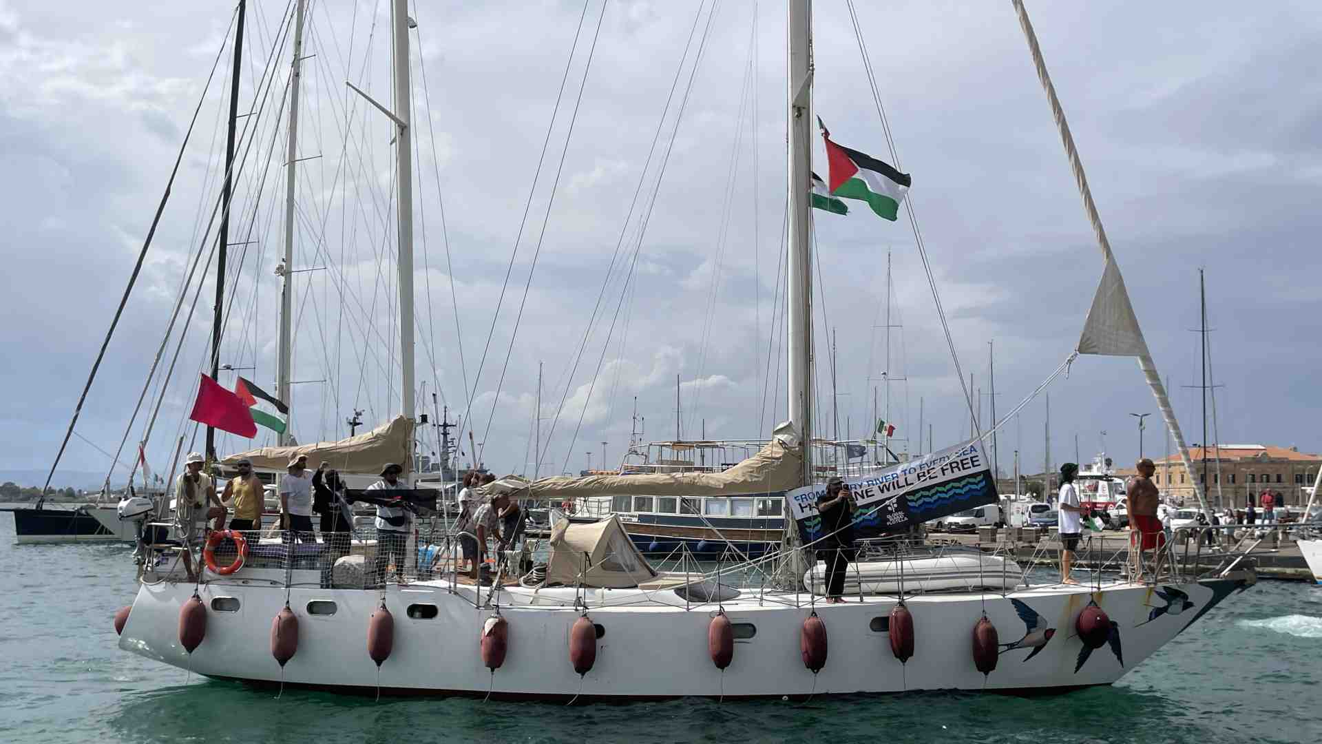 Una flotta che trasporta droga