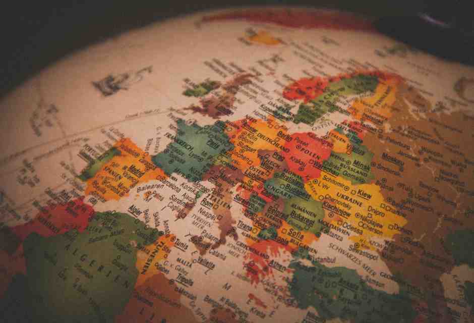 Filosofia dell’Europa, dai sogni di Savinio all’eterno ritorno di Parmenide