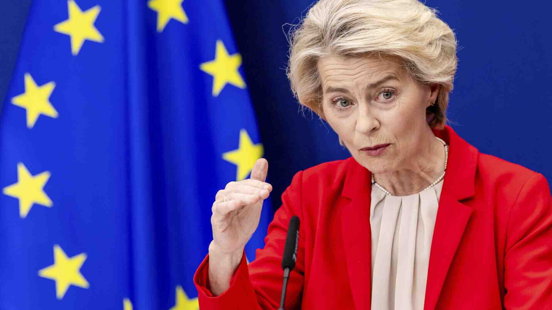 L’Ue non vuole cedere all’ultimatum di Trump sul greggio russo né sui dazi alla Cina