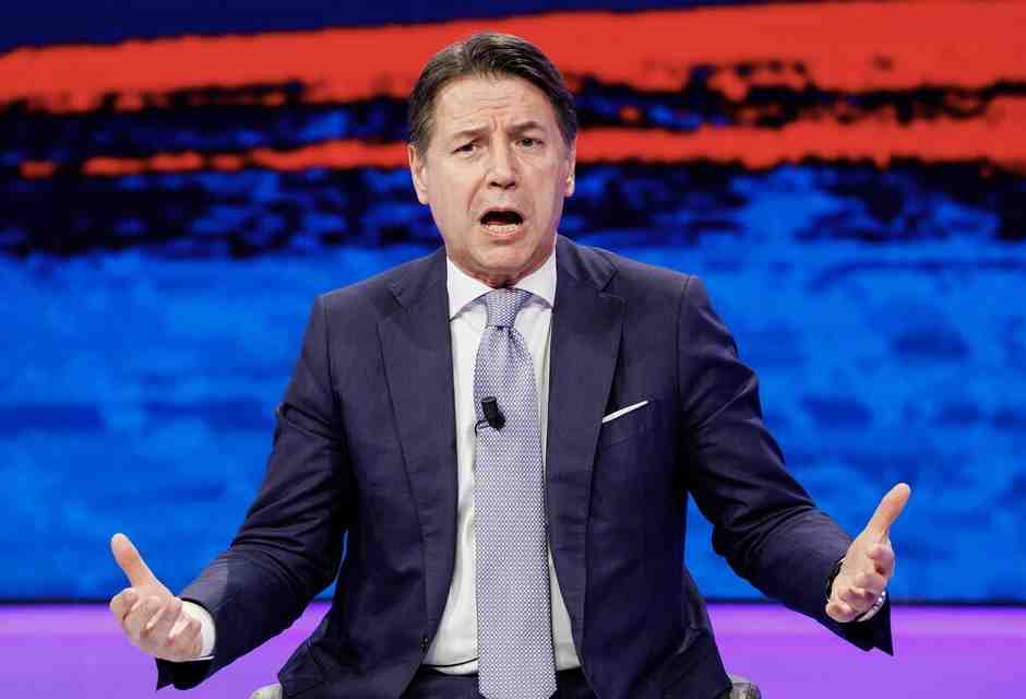 Chi sono i 20 ignoti che sfideranno Conte alla presidenza del M5s. Ecco i curricula surreali