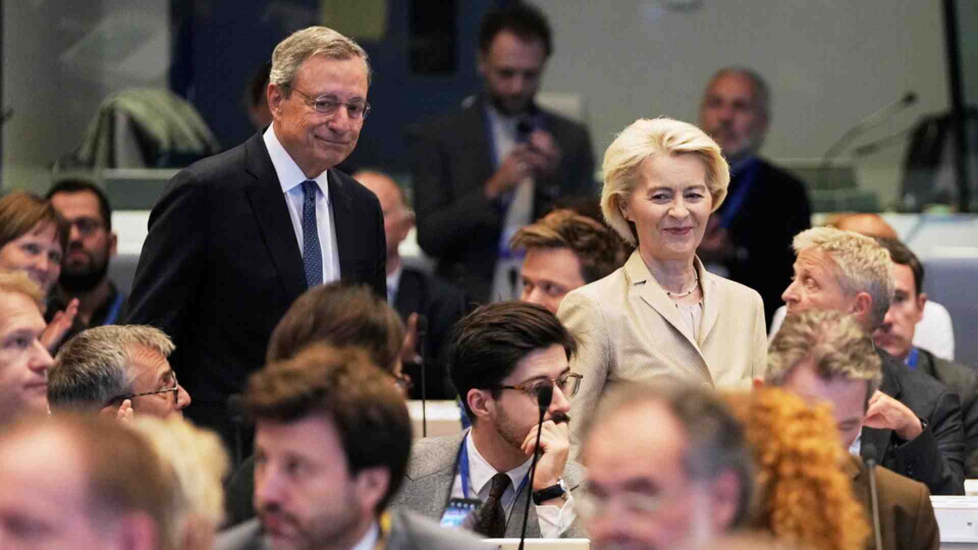 Draghi ha un’altra visione dell’Ue e non vuole finire nel cassetto dei buoni propositi di von der Leyen