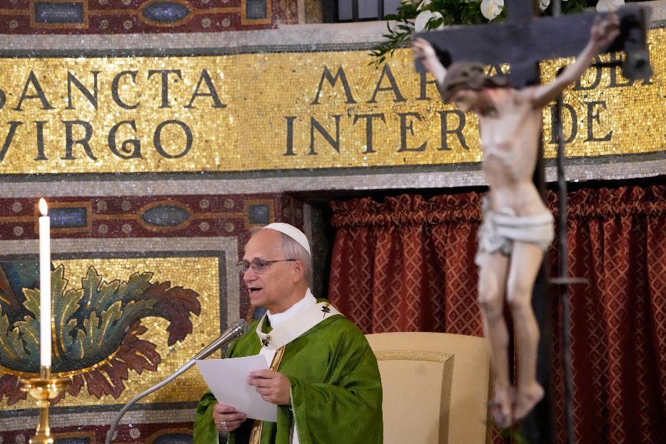 Un momento della Messa presieduta da papa Leone XIV al Santuario della Madonna della Rotonda, domenica 17 agosto 2025 - Ansa