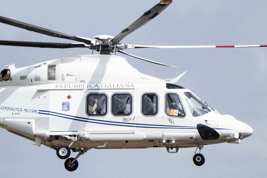 Papa Leone XIV lascia l'area di Tor Vergata in elicottero dopo la Messa di chiusura del Giubileo dei giovani - Gennari-Siciliani