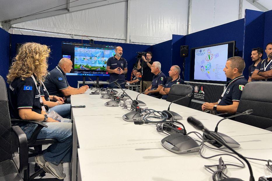 La sala operativa della Protezione civile a Tor Vergata per il Giubileo dei giovani - Avvenire