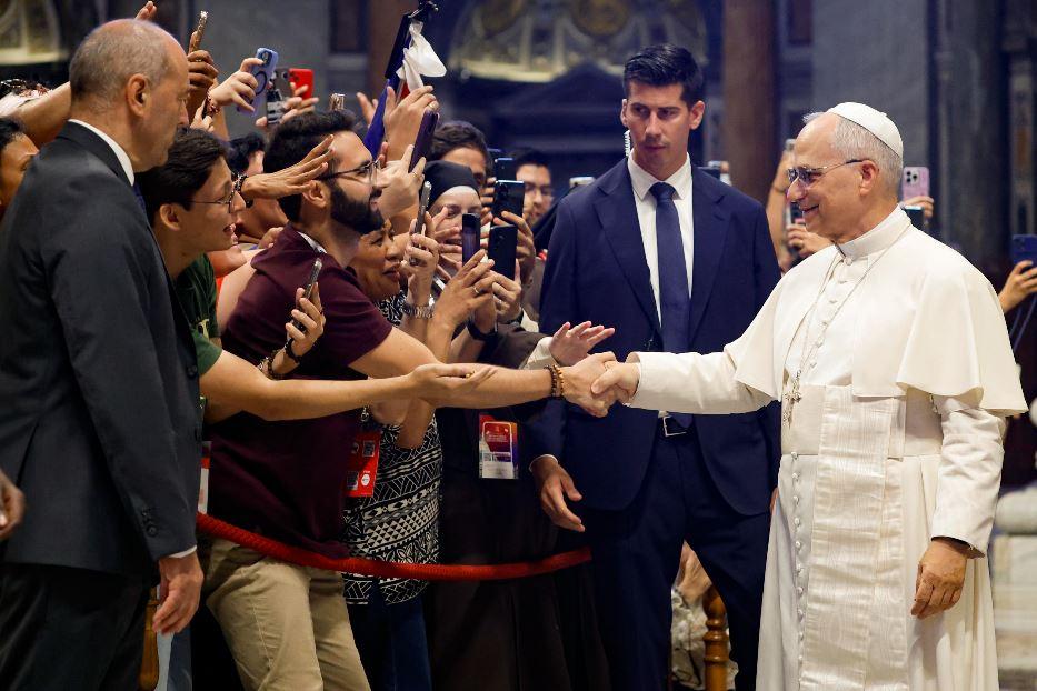 L'incontro di Leone XIV con gli influencer nella Basilica di San Pietro - Ansa