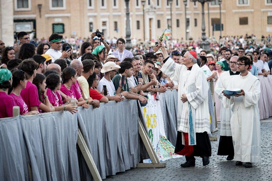 Il cardinale Matteo Zuppi all'incontro degli italiani in piazza San Pietro per il Giubileo dei giovani - Cristian Gennari