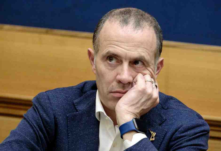 Pontida e oltre. Due progetti “autonomisti” per una Lega impigliata nella lotta al vannaccismo