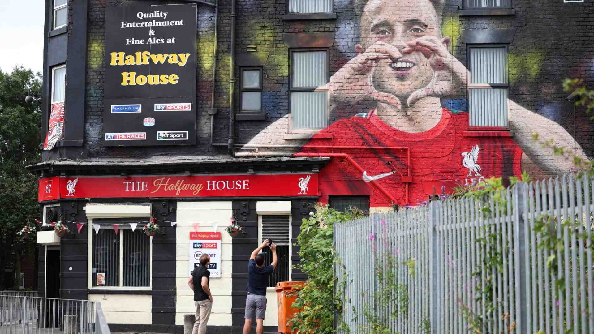 Liverpool è ancora piena d’amore per Diego Jota. Un reportage