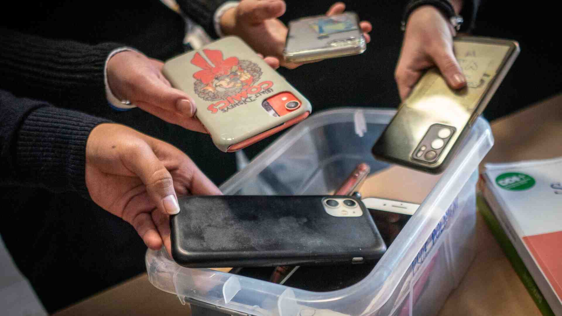 I cellulari sono vietati, ma alla musica non si rinuncia. Ecco che torna l’mp3