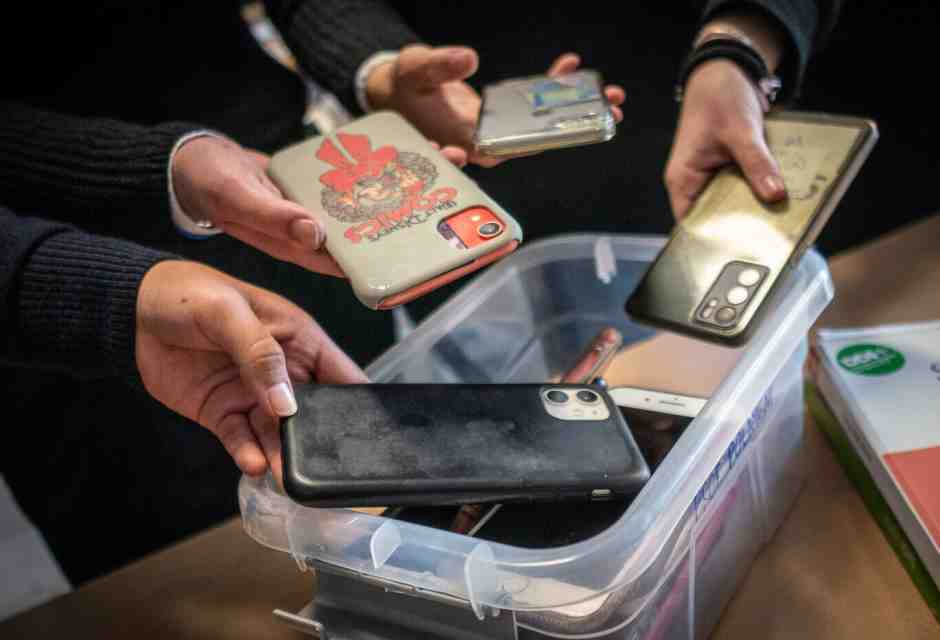 I cellulari sono vietati, ma alla musica non si rinuncia. Ecco che torna l’mp3