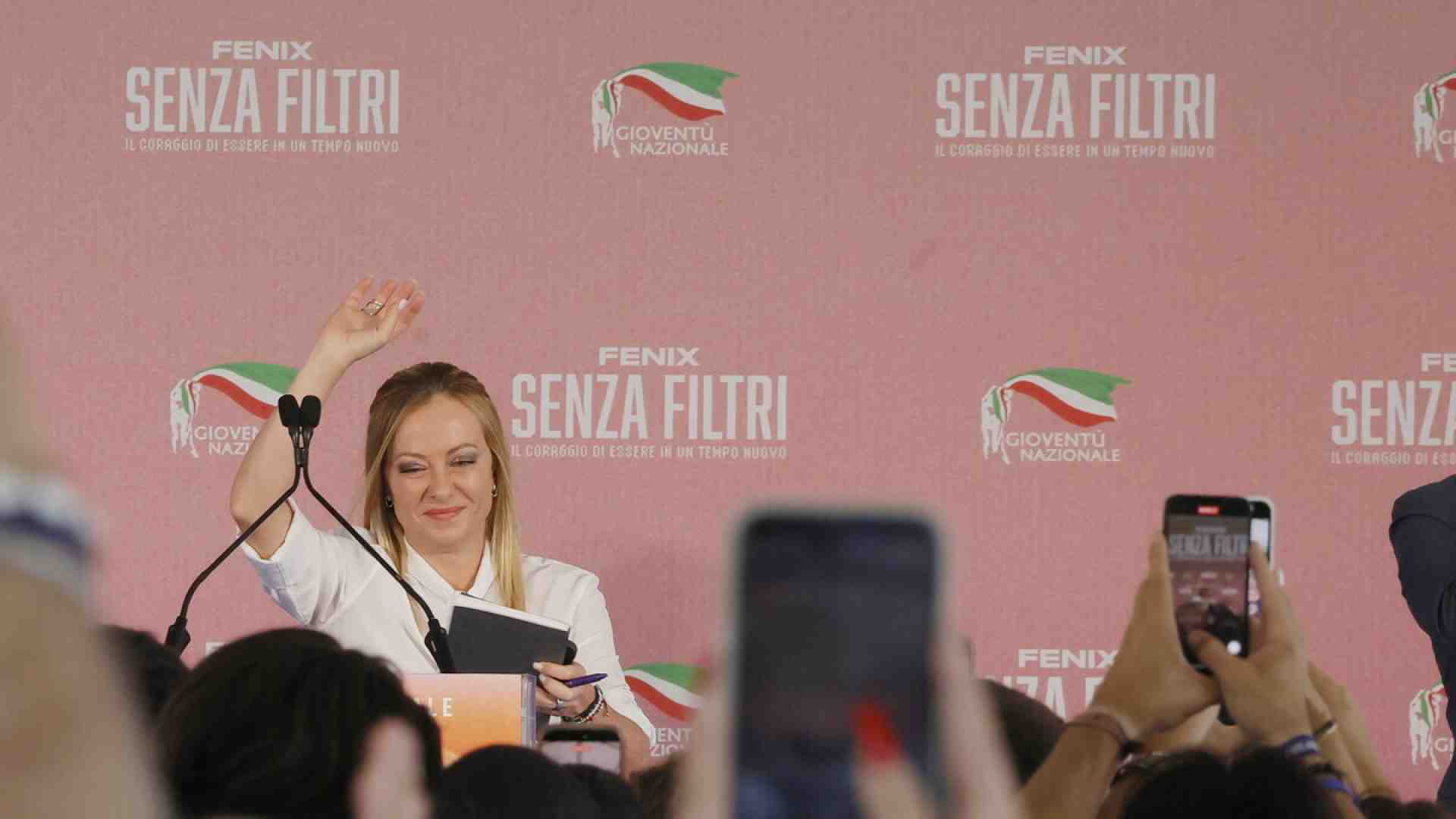 Meloni: "Aumentano le minacce ma non ci fanno paura". Il ricordo di Kirk e l'attacco a Saviano