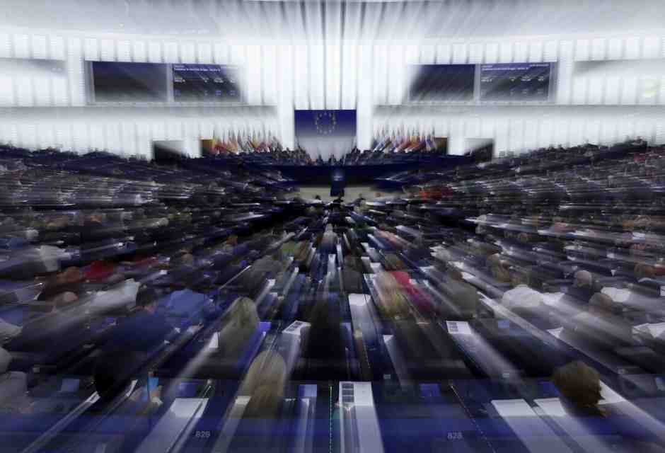 Ci sono due italiani tra i 17 europarlamentari da seguire quest'anno secondo Politico