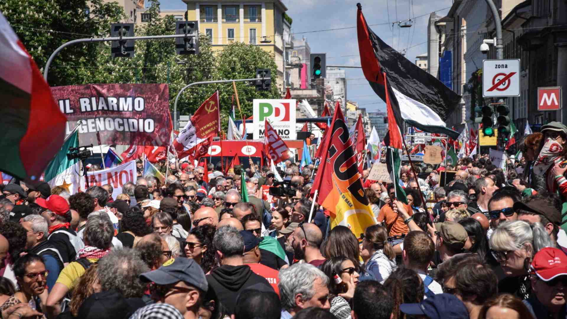 Quelli che i pro Pal cercavano solo un treno: al Binario 21