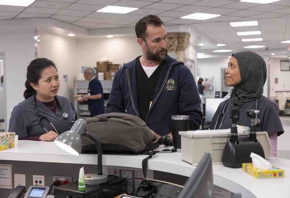 Infinito, dilatato, frenetico. E’ il tempo la chiave di volta di “The Pitt”