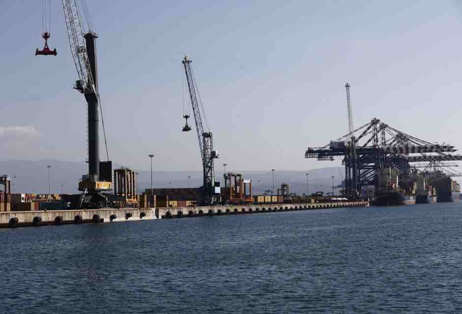 Nomi e trame. Perché la guerra dei porti sta lacerando il centrodestra