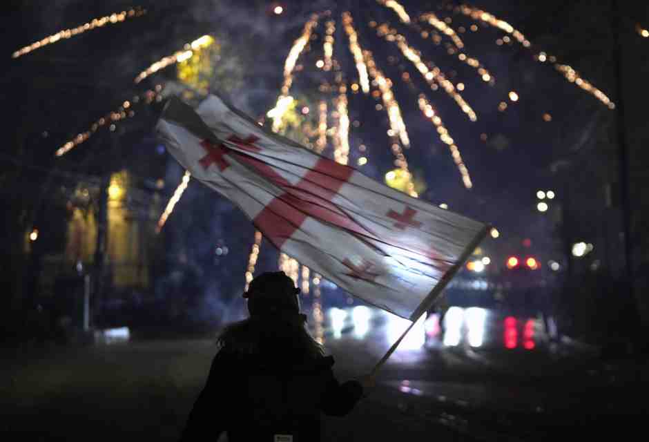 Il governo filorusso di Tbilisi accusa i diplomatici europei di “ingerenza” e di fomentare l’estremismo