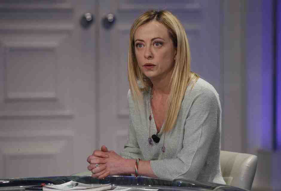 Meloni in tv per parlare di Gaza: sarà da Vespa a Porta a Porta. Si tratta per il 7 ottobre