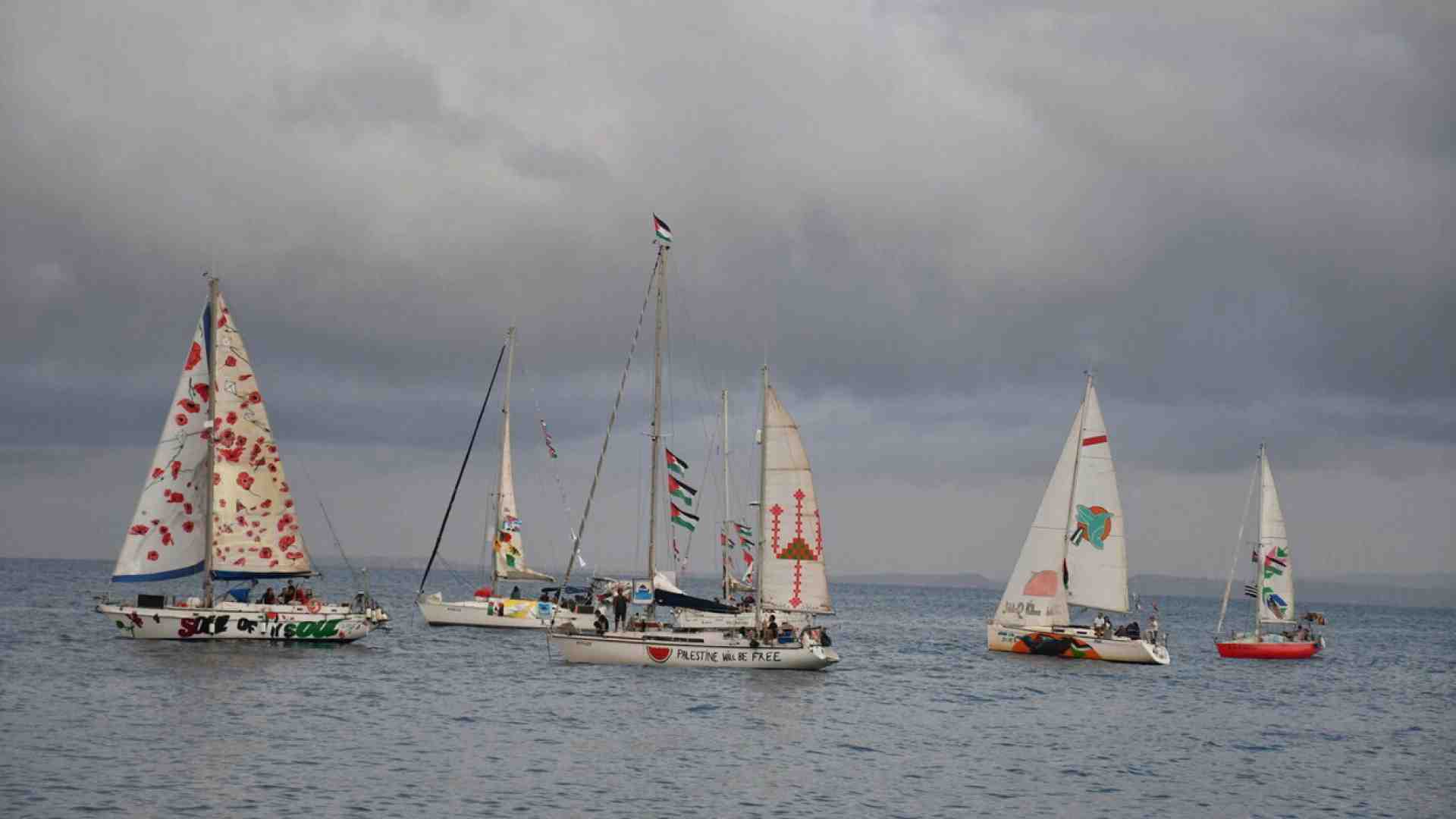 Flotilla verso Gaza, Roma spera ancora nella mediazione. Crosetto: "Rischi elevatissimi"