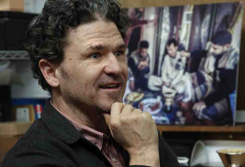 I libri e le riviste di un formidabile idealista. Parla Dave Eggers