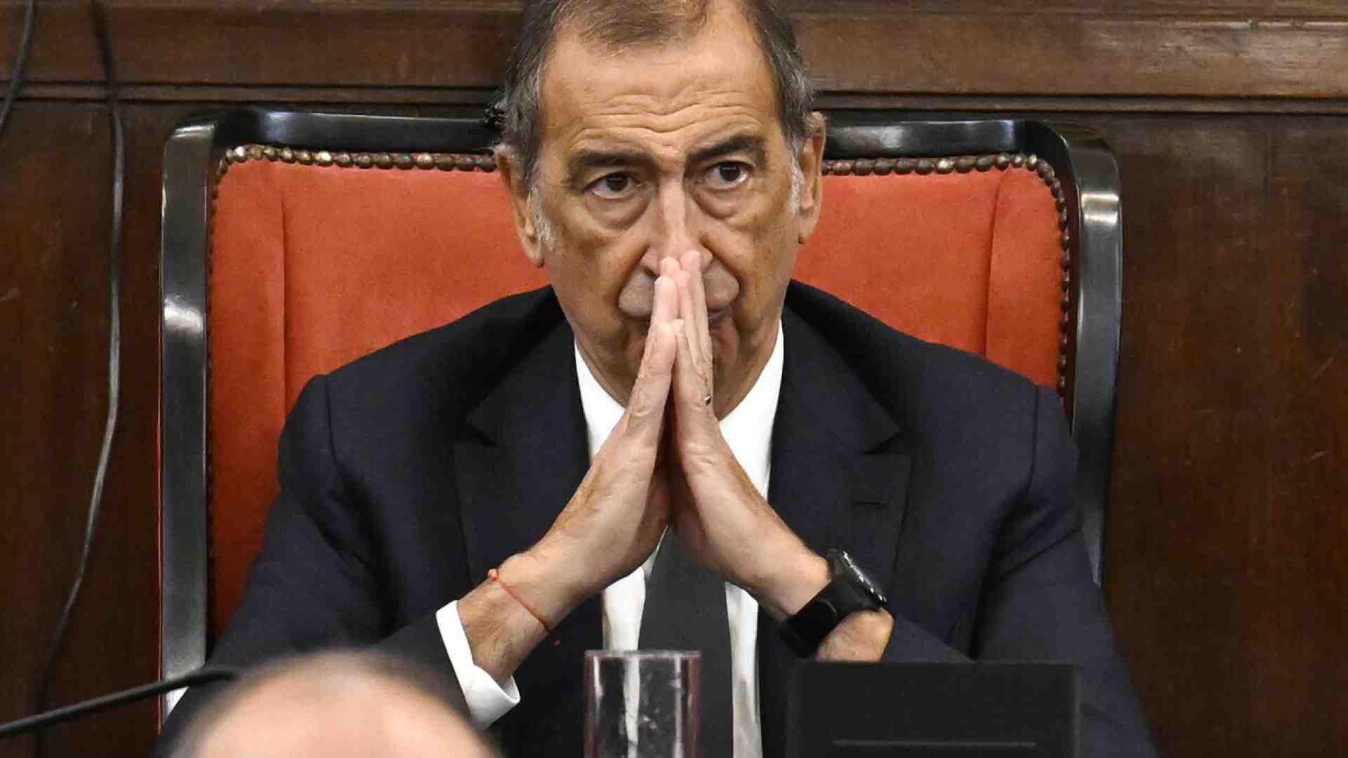 Undici ore per dire sì alla vendita di San Siro. Milano si prepara al nuovo stadio