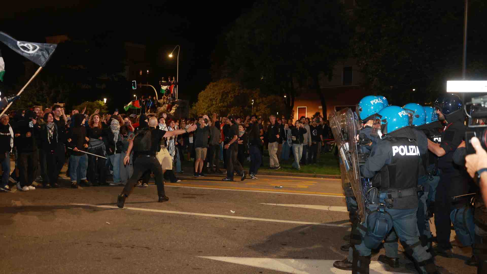 Soffocare di politica