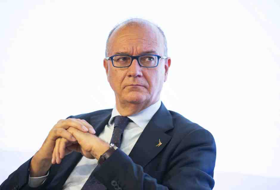 Uno zaino di riforme per la scuola del merito. Parla il ministro Valditara