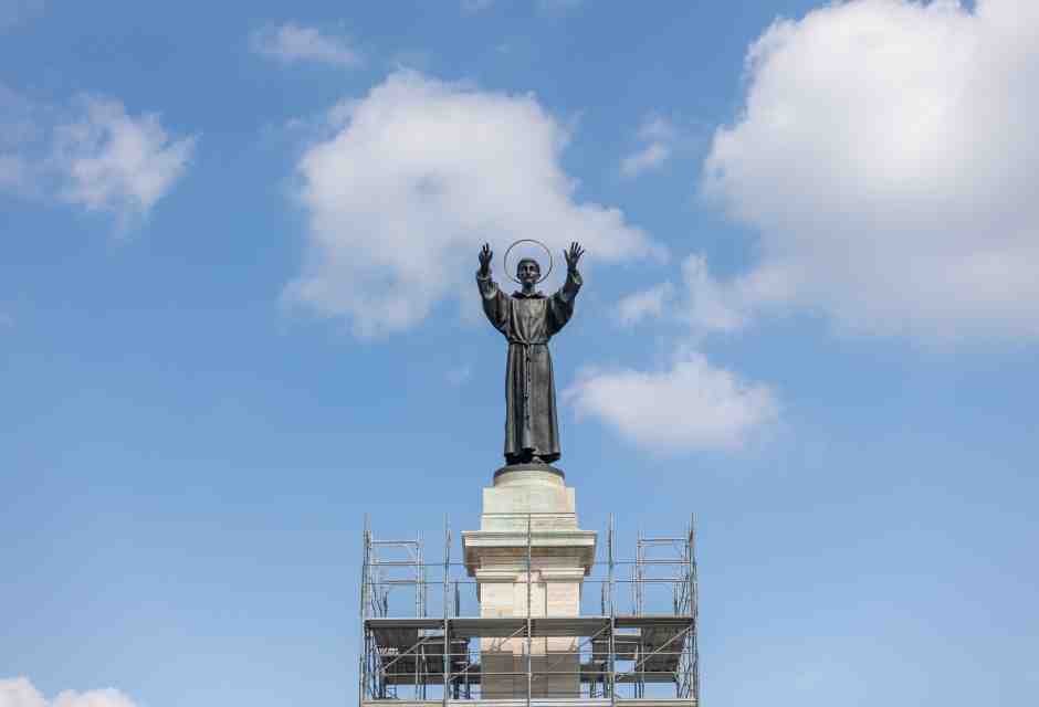 L’errore di celebrare san Francesco come se fosse santa Greta
