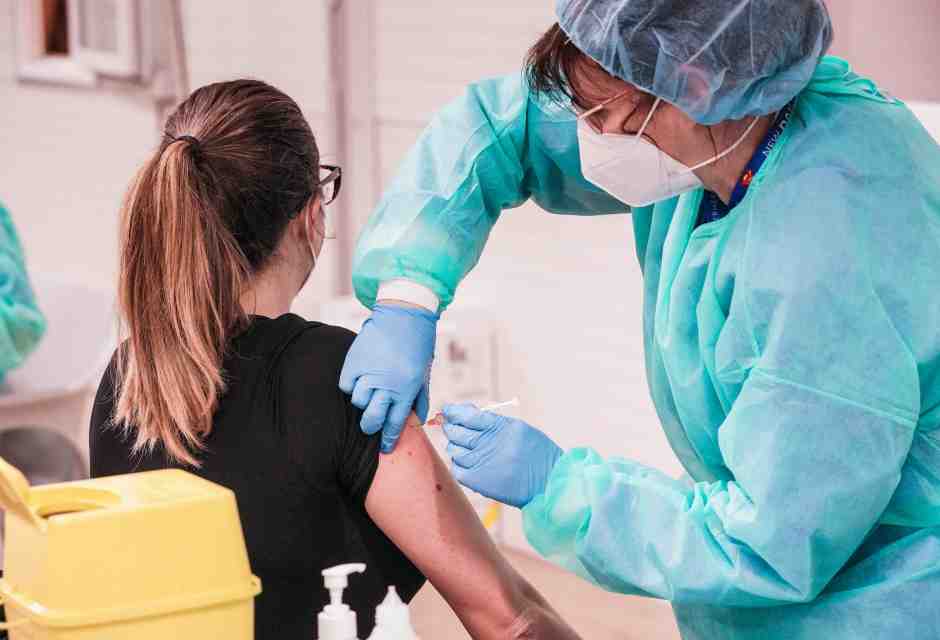 Parte zoppa la campagna vaccinale