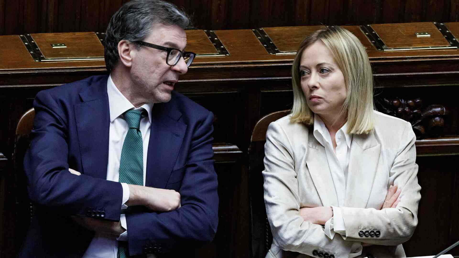 Meloni e Giorgetti al 3 per cento