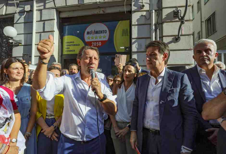 Dopo Ricci (sconfitto), ci prova Tridico: “Riconoscerò lo stato di Palestina”. Oggi Meloni in Calabria