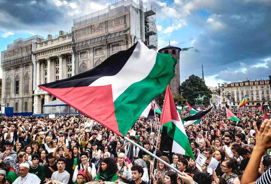 Piazze pro pal: Piantedosi “pre-occupato”, ma sereno. Il Garante boccia lo sciopero, Landini va avanti