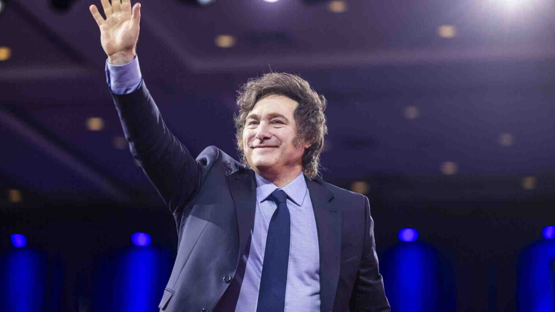 Dollaro, elezioni e prestito dagli Stati Uniti: la cronologia che spiega il rischio paese in Argentina