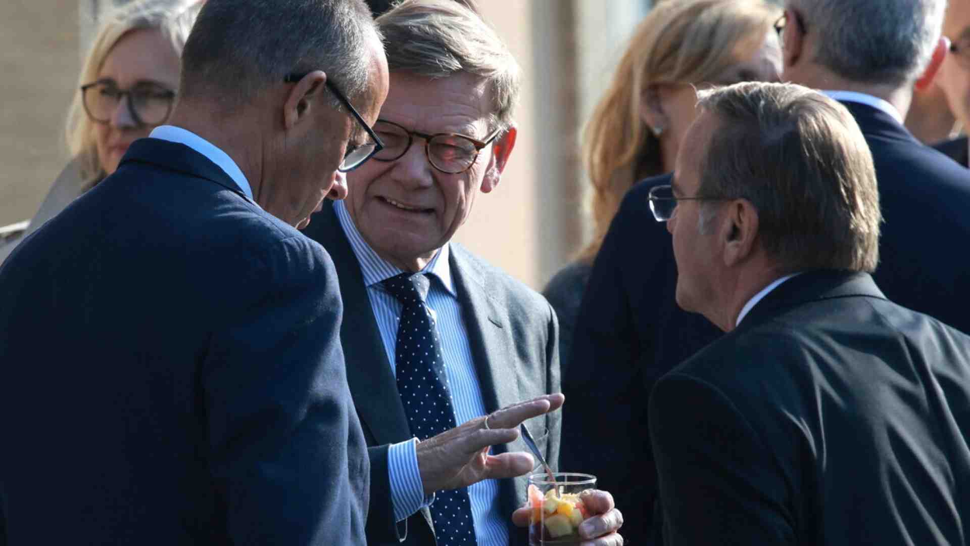 Uno sciame di droni vola sulle infrastrutture critiche e militari tedesche. I sospetti sulla Russia