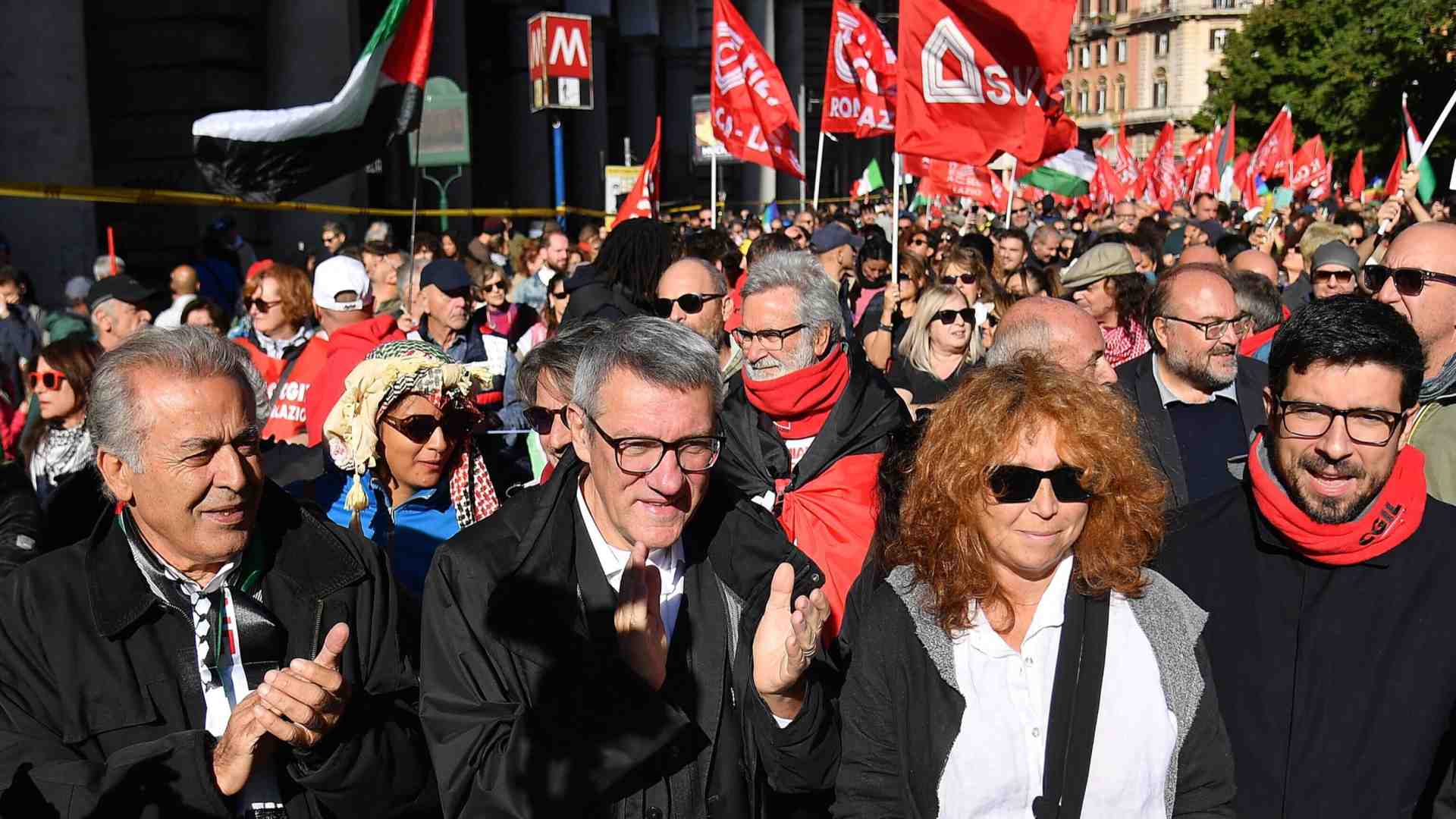 A Roma Landini porta in piazza i pro Pal (ma over 50). Scene da uno sciopero generale