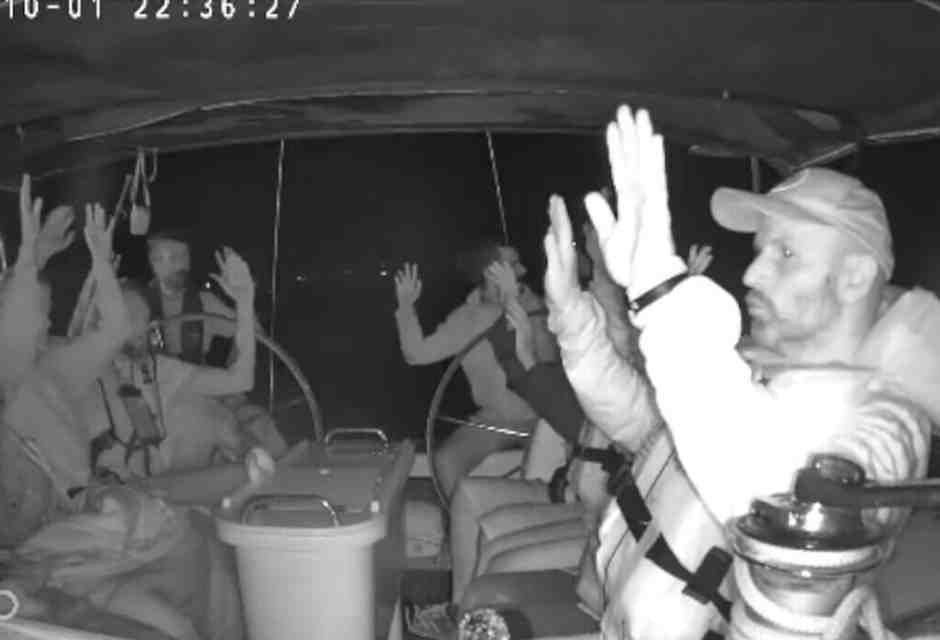 Reagire in modo civile, certo