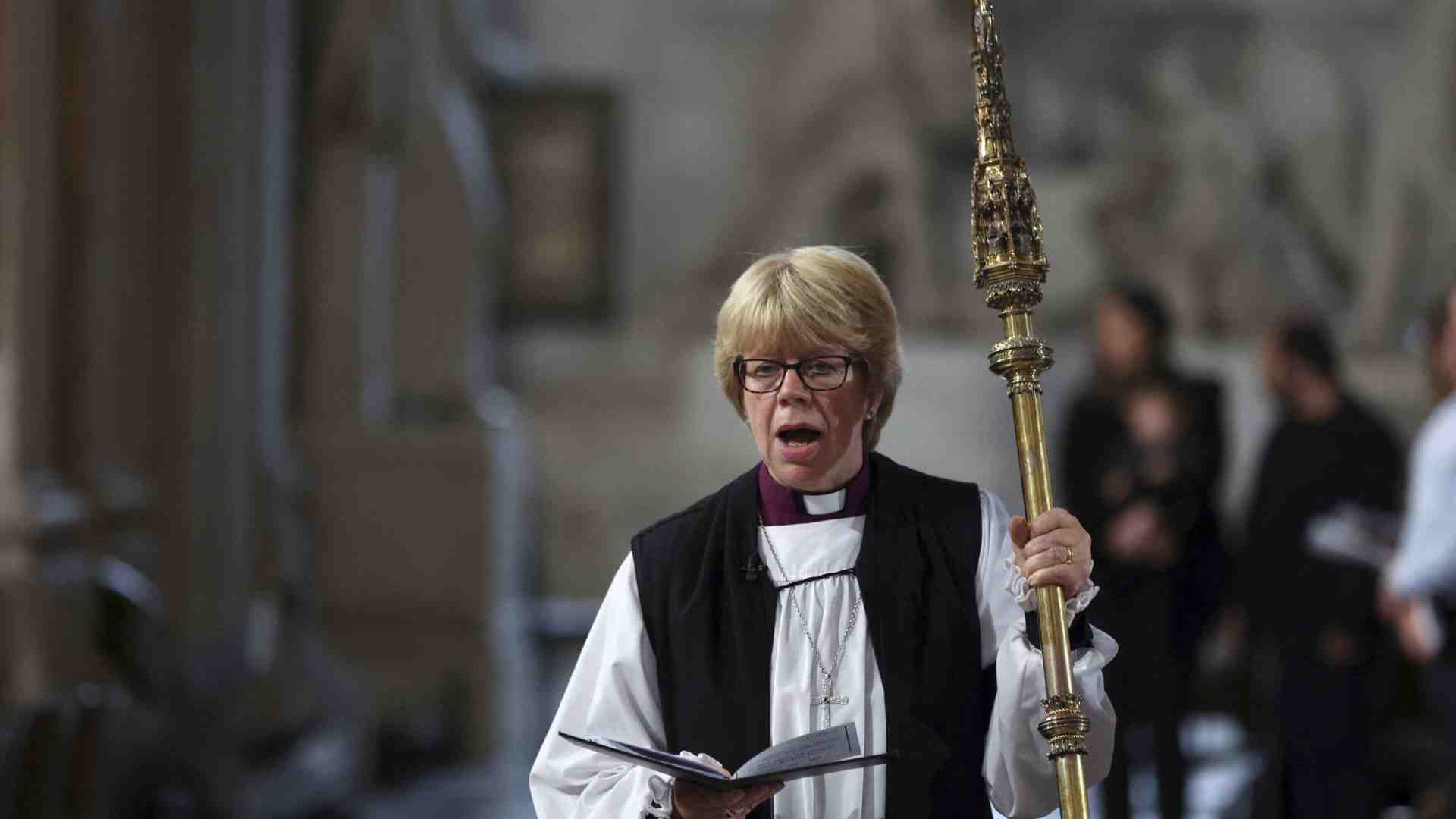 Sarah Mullally è la nuova arcivescova di Canterbury