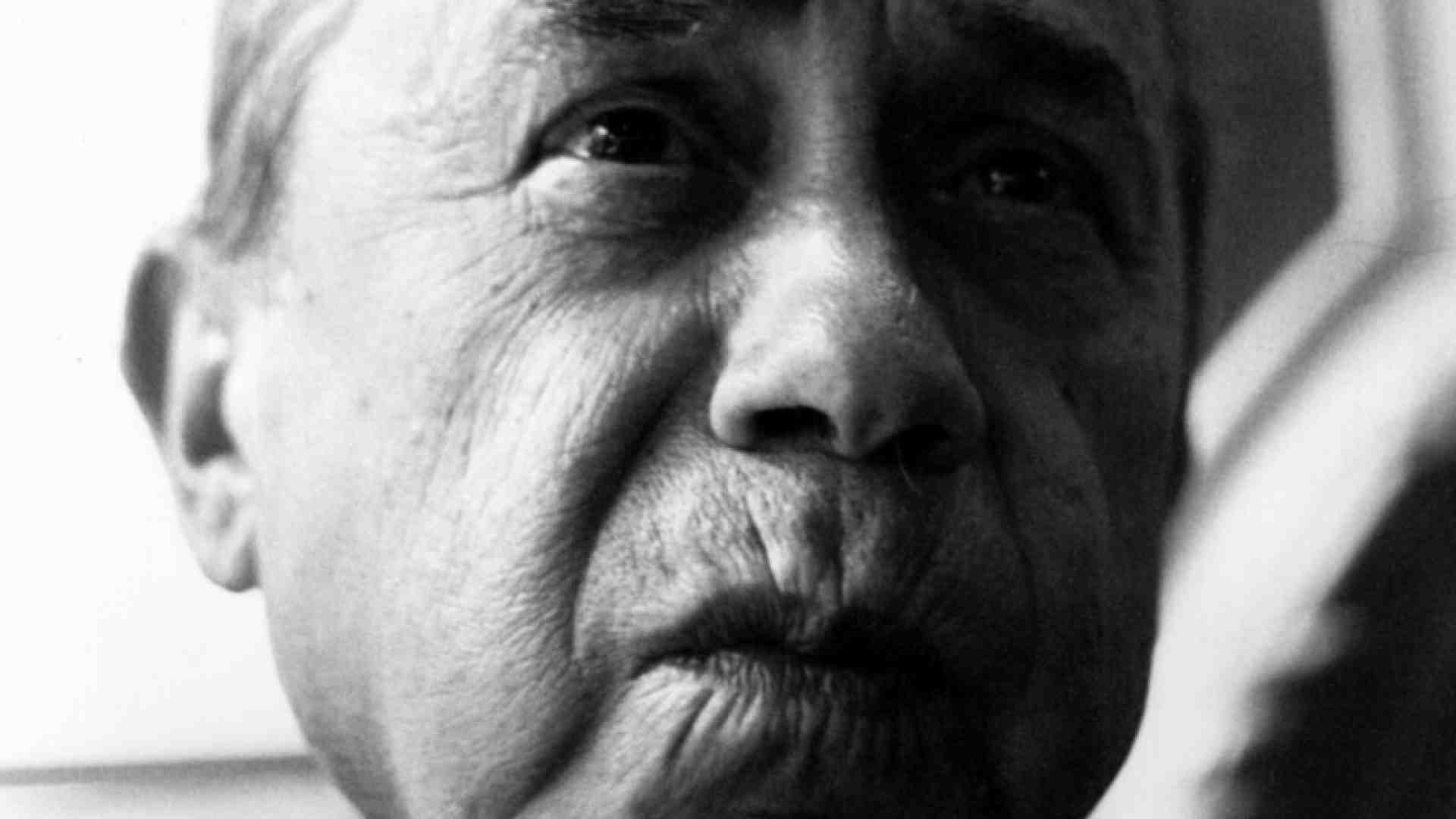 All’opposto della letteratura impegnata